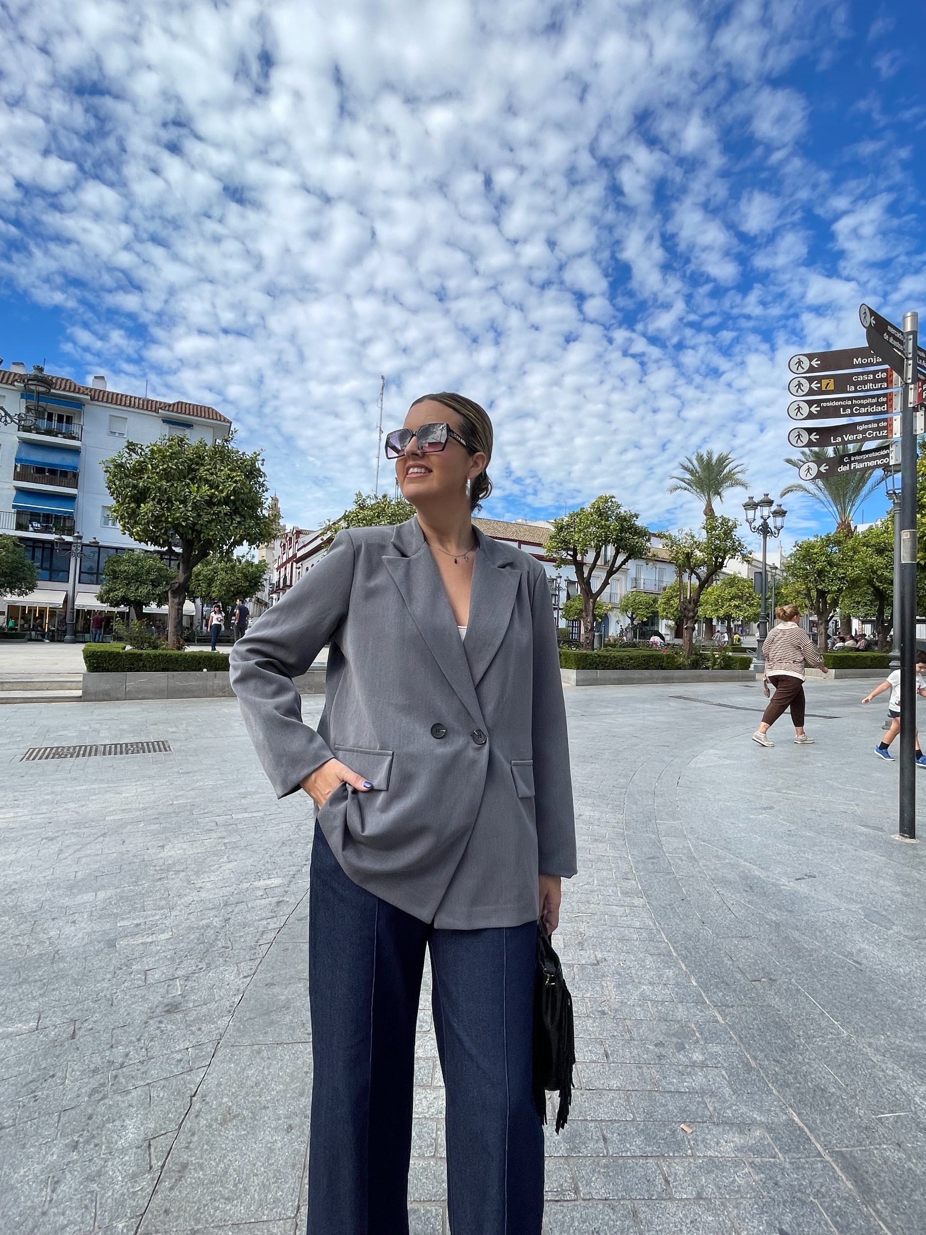 Blazer botones gris. - Imagen 2