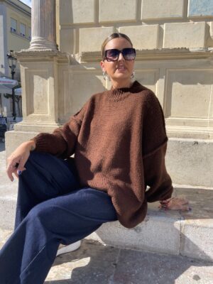 Maxi jersey marrón chocolate.