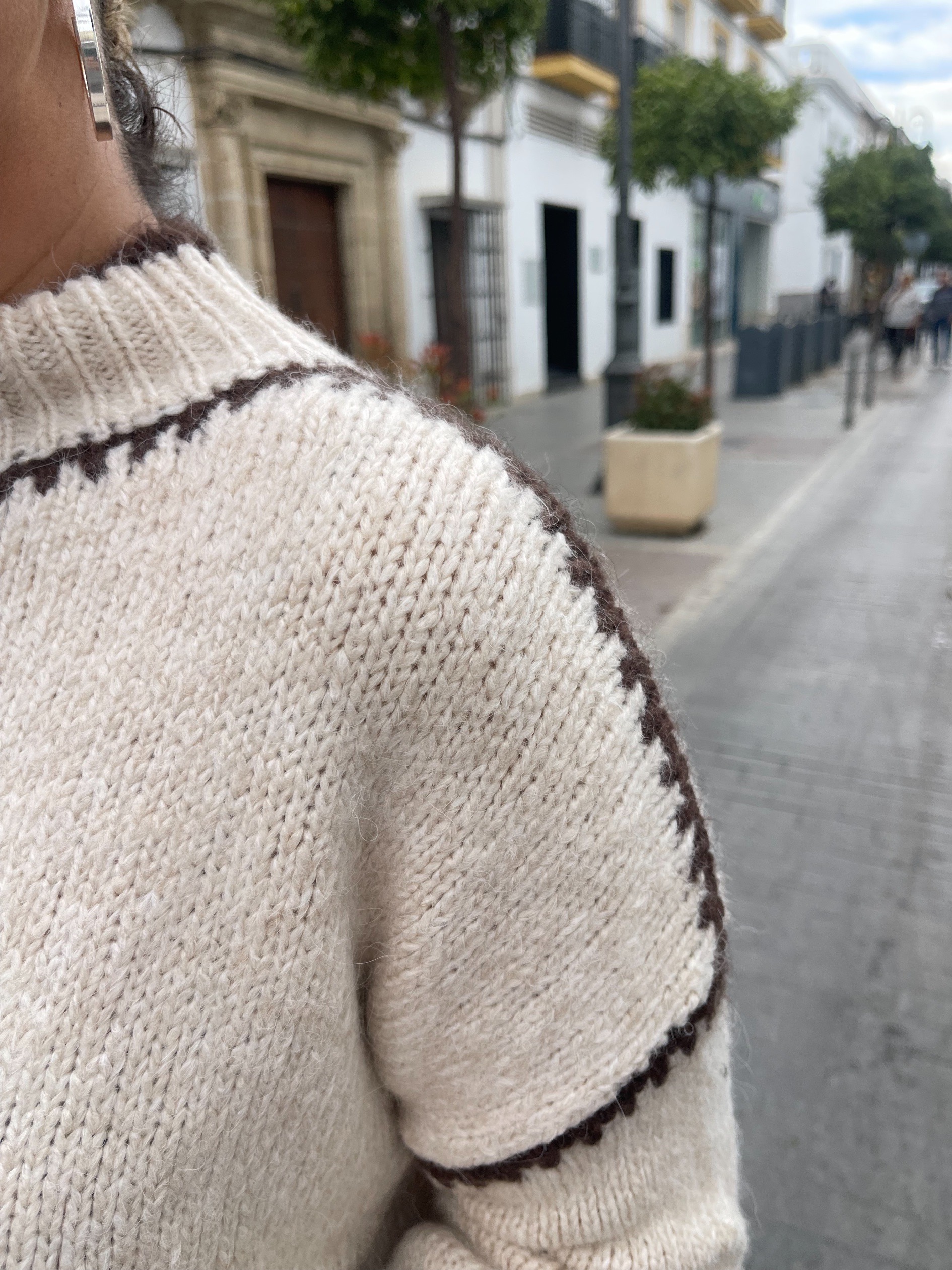 Jersey costuras beige. - Imagen 3