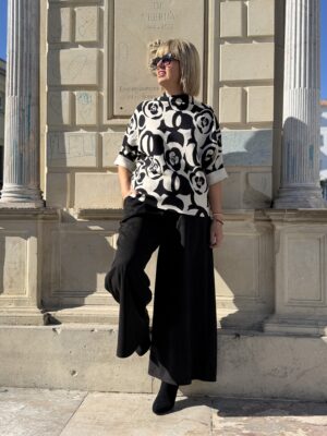 Pantalón palazo antelina negro.