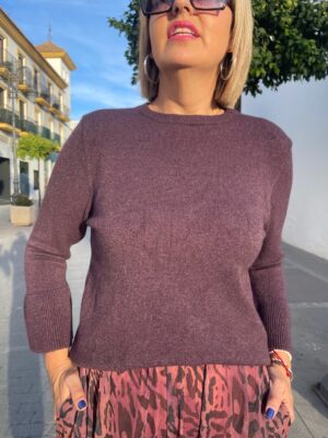 Jersey granate básico.