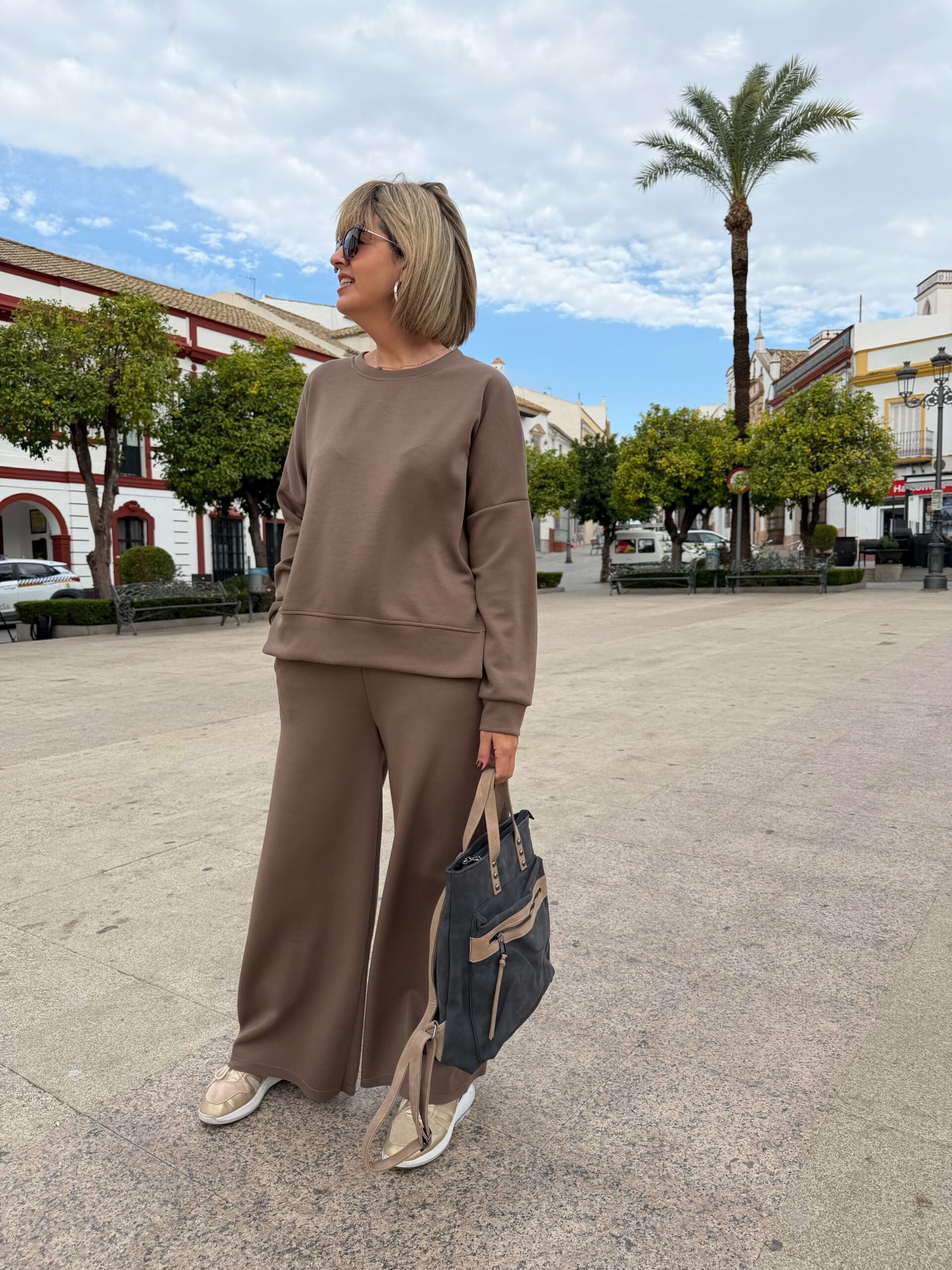 Conjunto Cool Flow camel. - Imagen 3