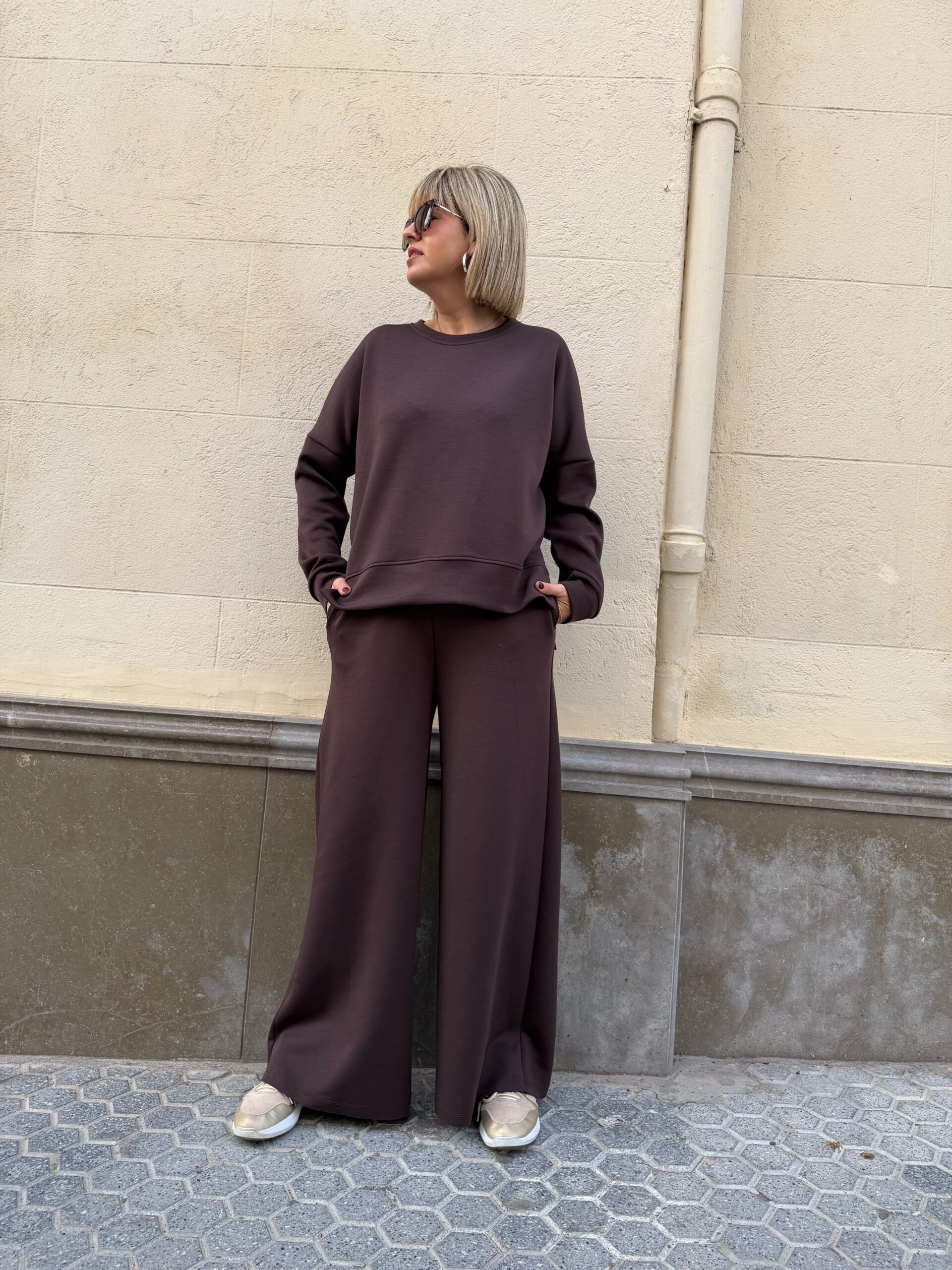 Conjunto Cool Flow marrón. - Imagen 4