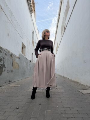 The Urban Dress beige.