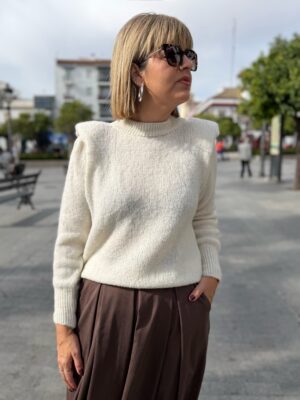 Jersey mini hombreras color hueso.