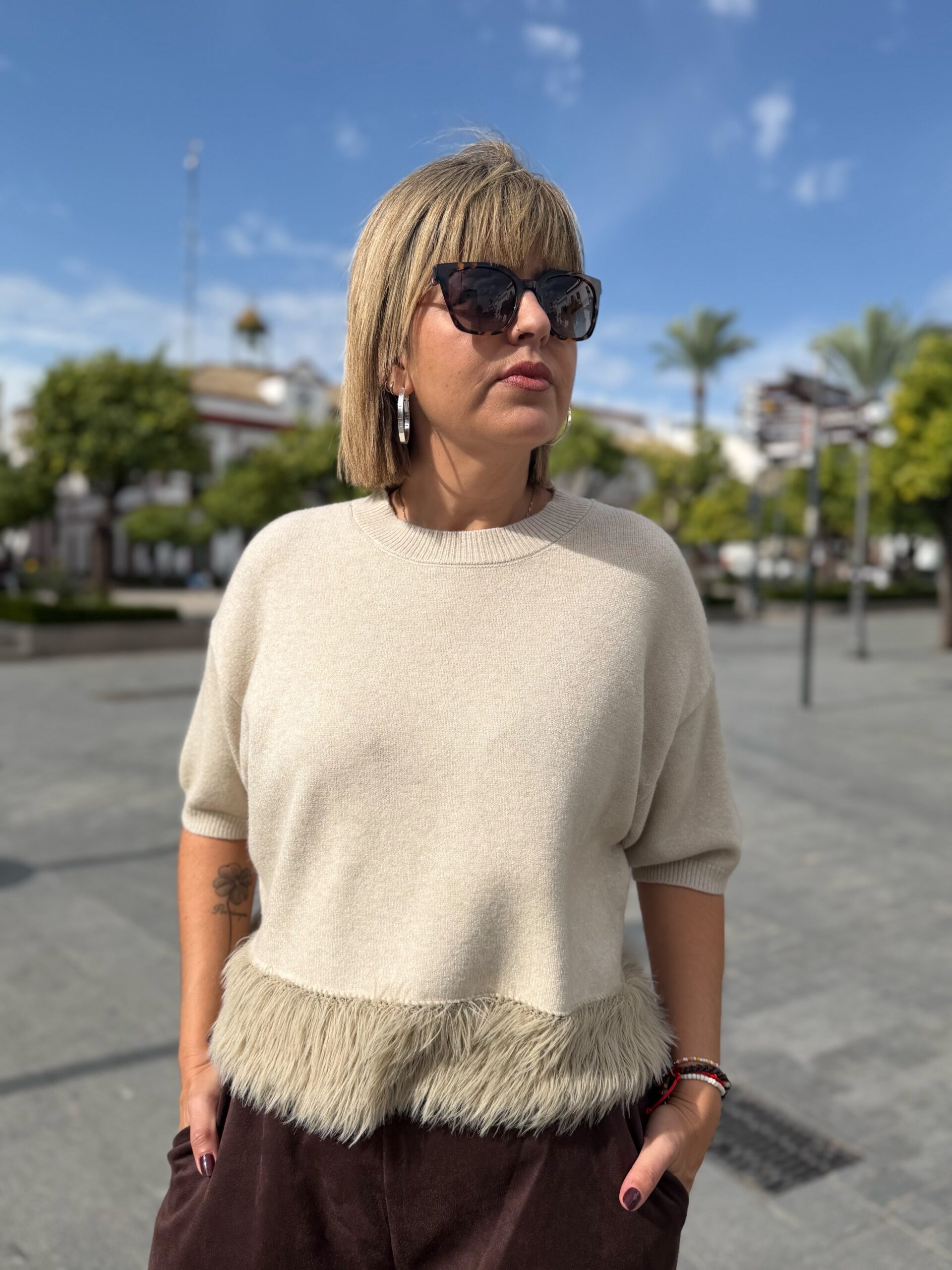 Jersey plumas beige. - Imagen 3