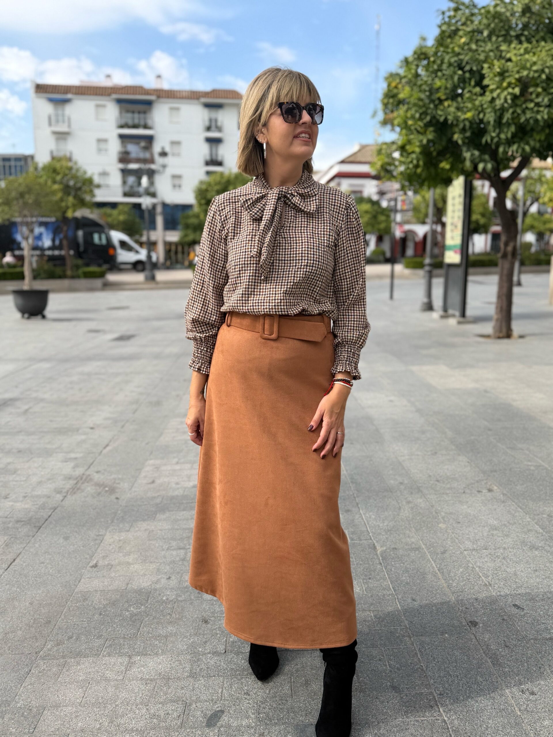 Falda antelina camel. - Imagen 2