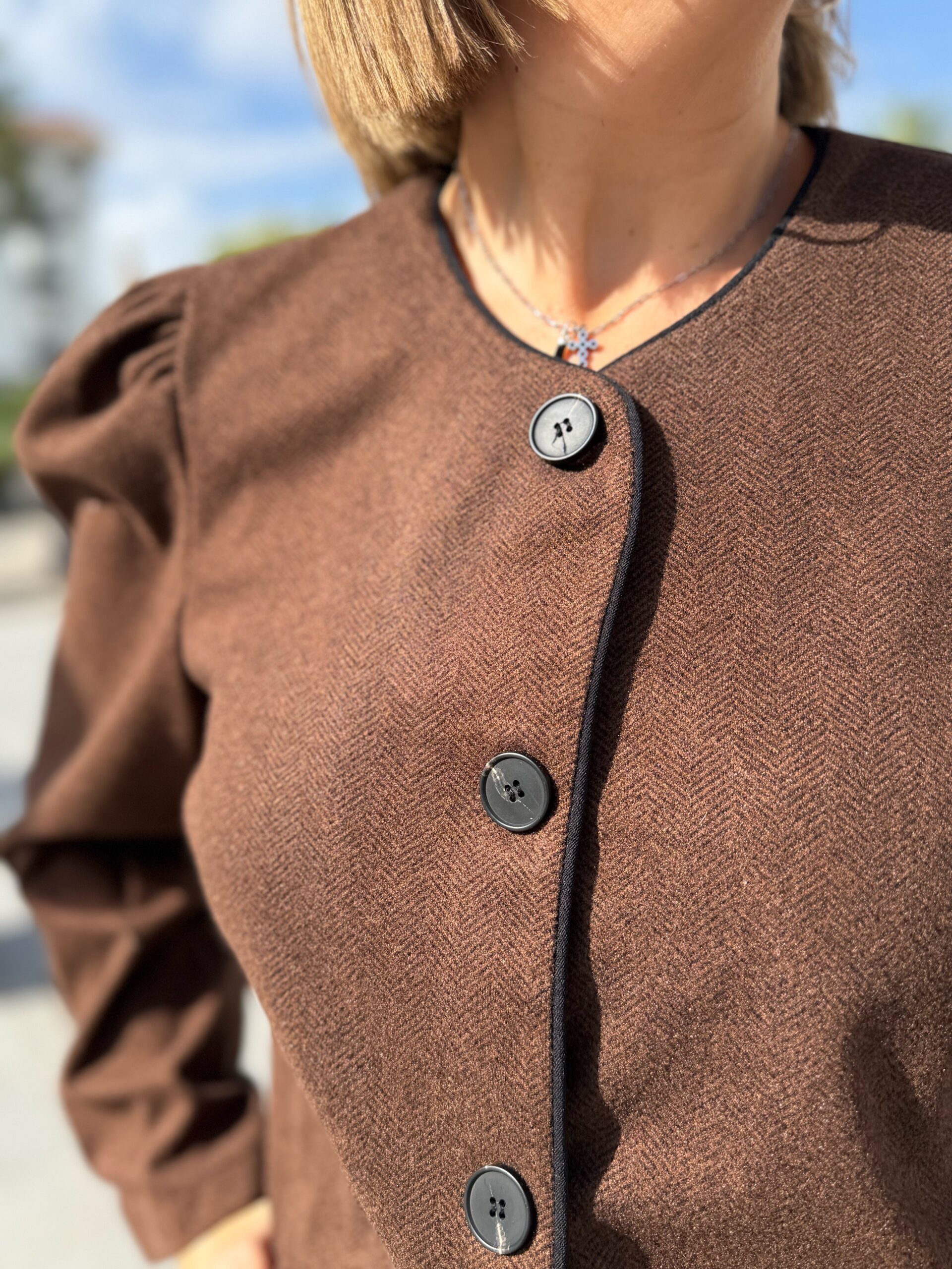 Chaqueta Helena marrón. - Imagen 2