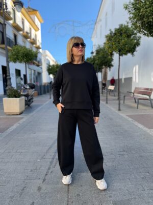 Conjunto Cool Flow negro.