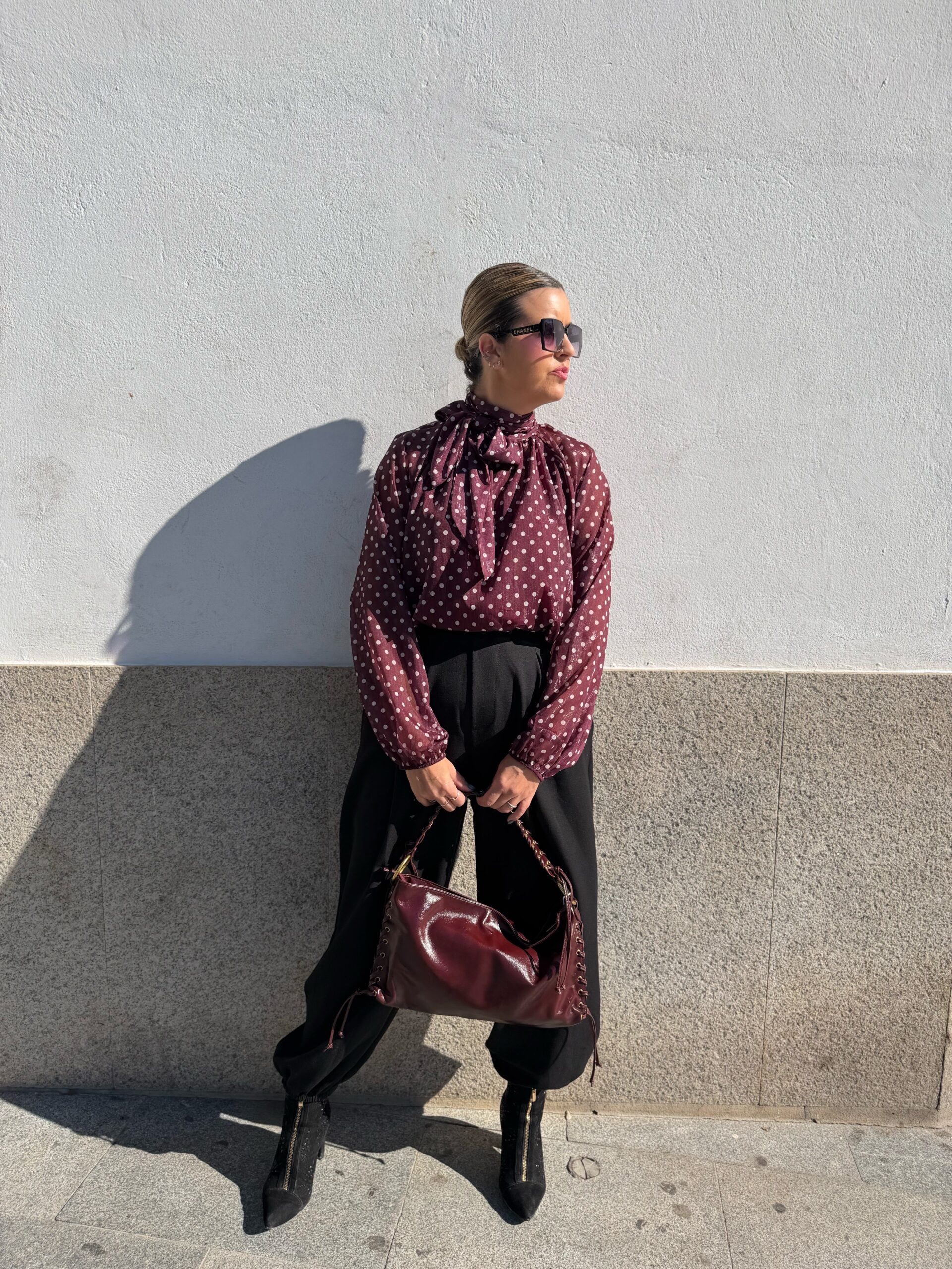 Camisa Lazo lunares burdeos. - Imagen 3