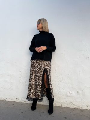 Falda lencera animal print (serpiente).