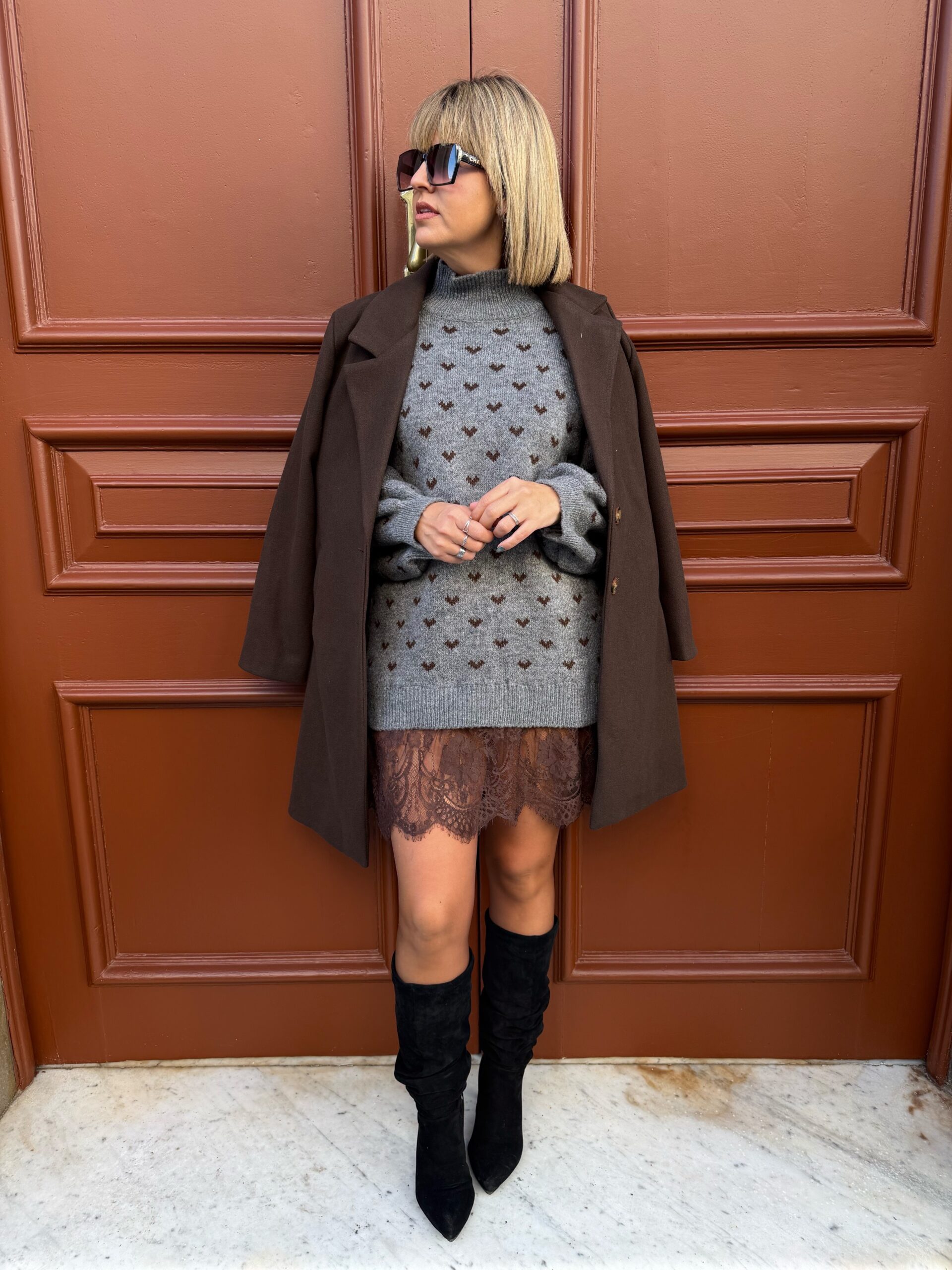 Vestido Knick y Lace gris.