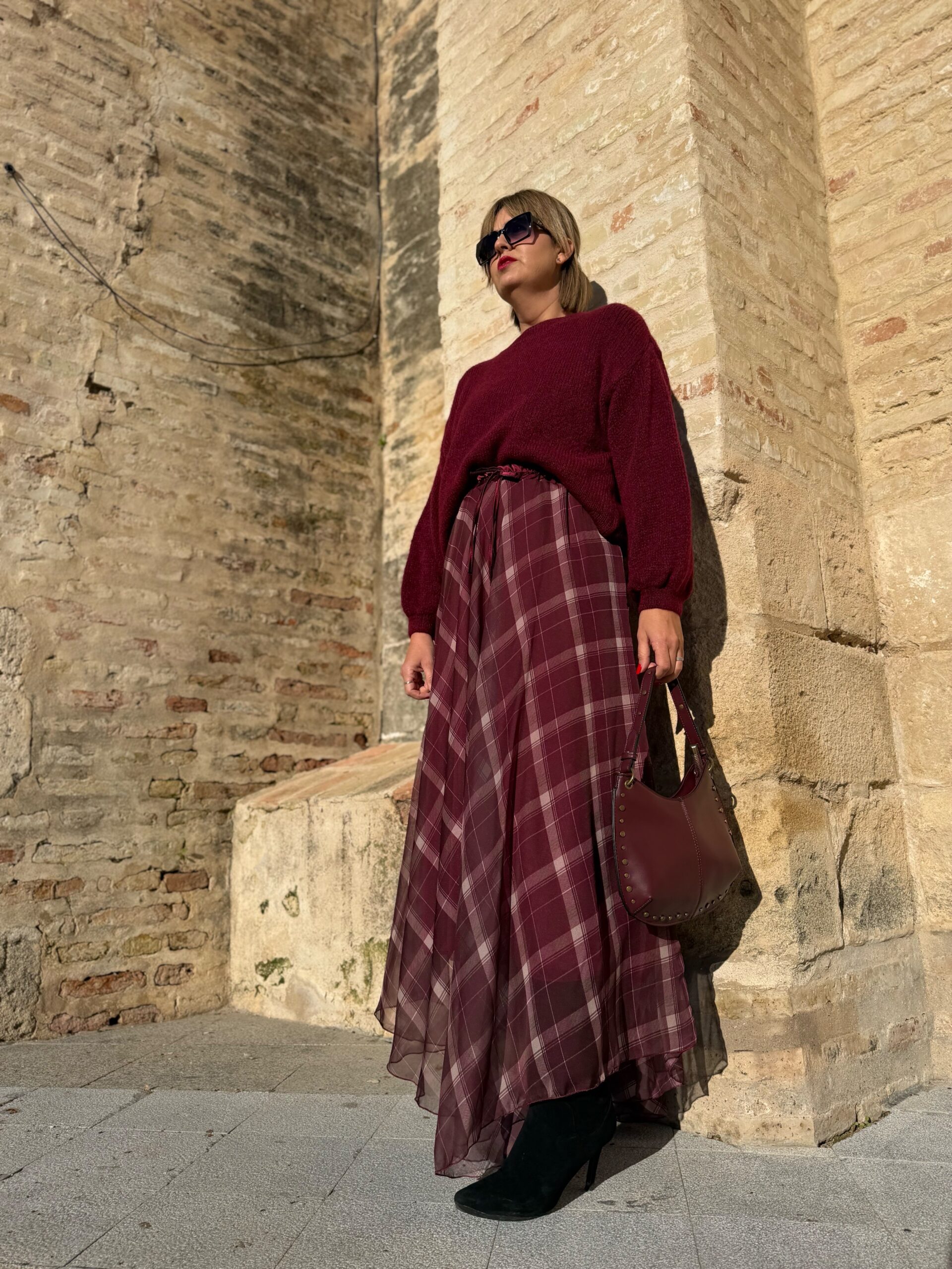 Conjunto Madison burgundy. - Imagen 8