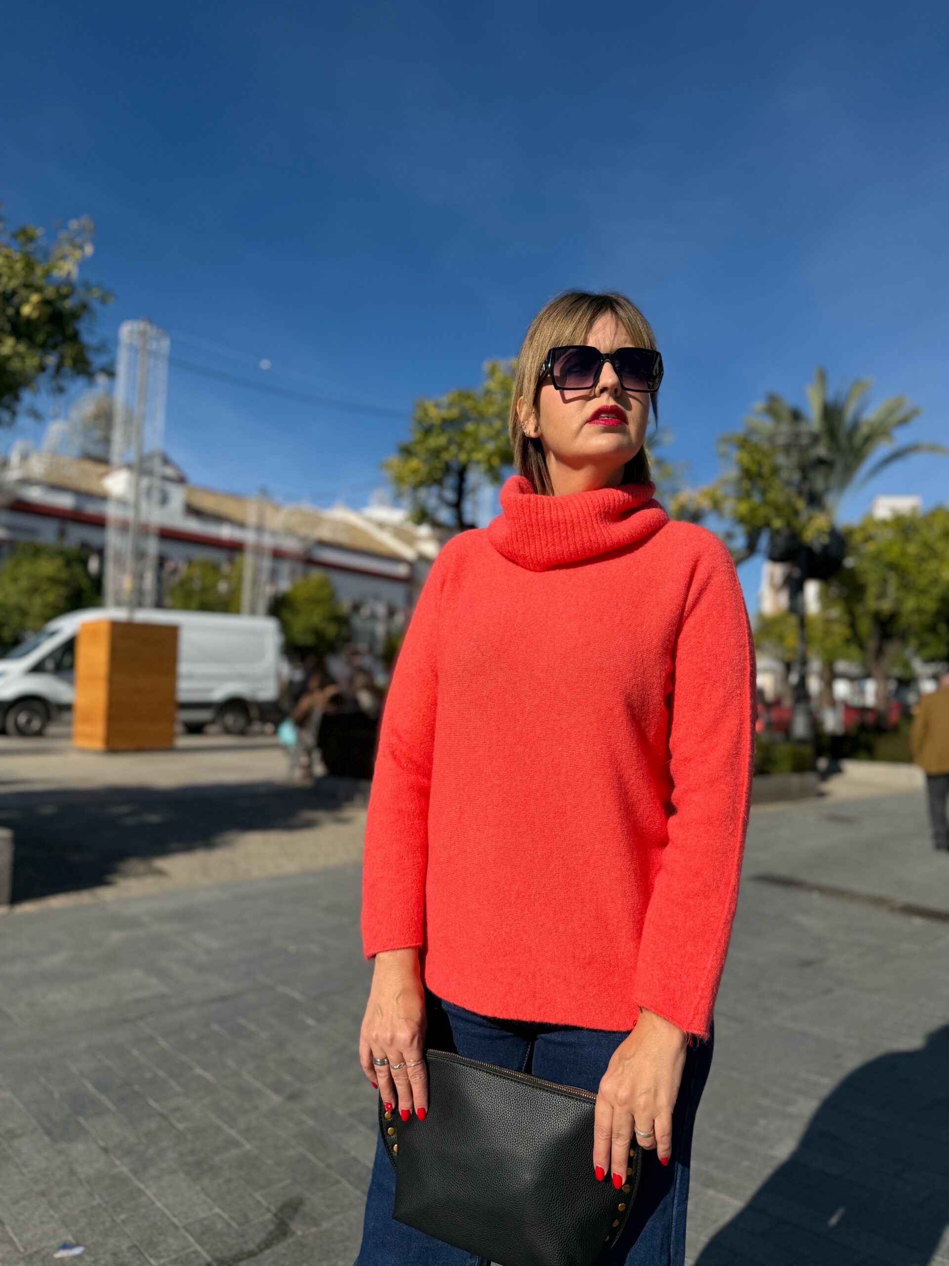 Jersey cuello alto vocón naranja. - Imagen 4