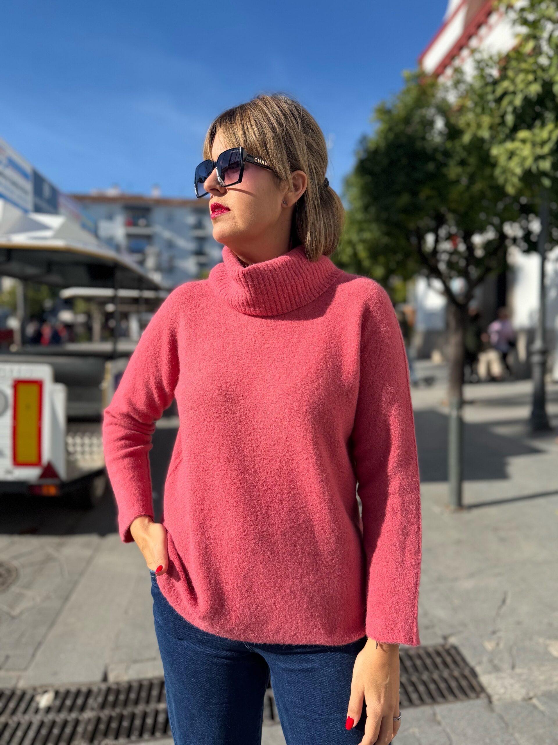 Jersey cuello alto bocón frambuesa. - Imagen 4