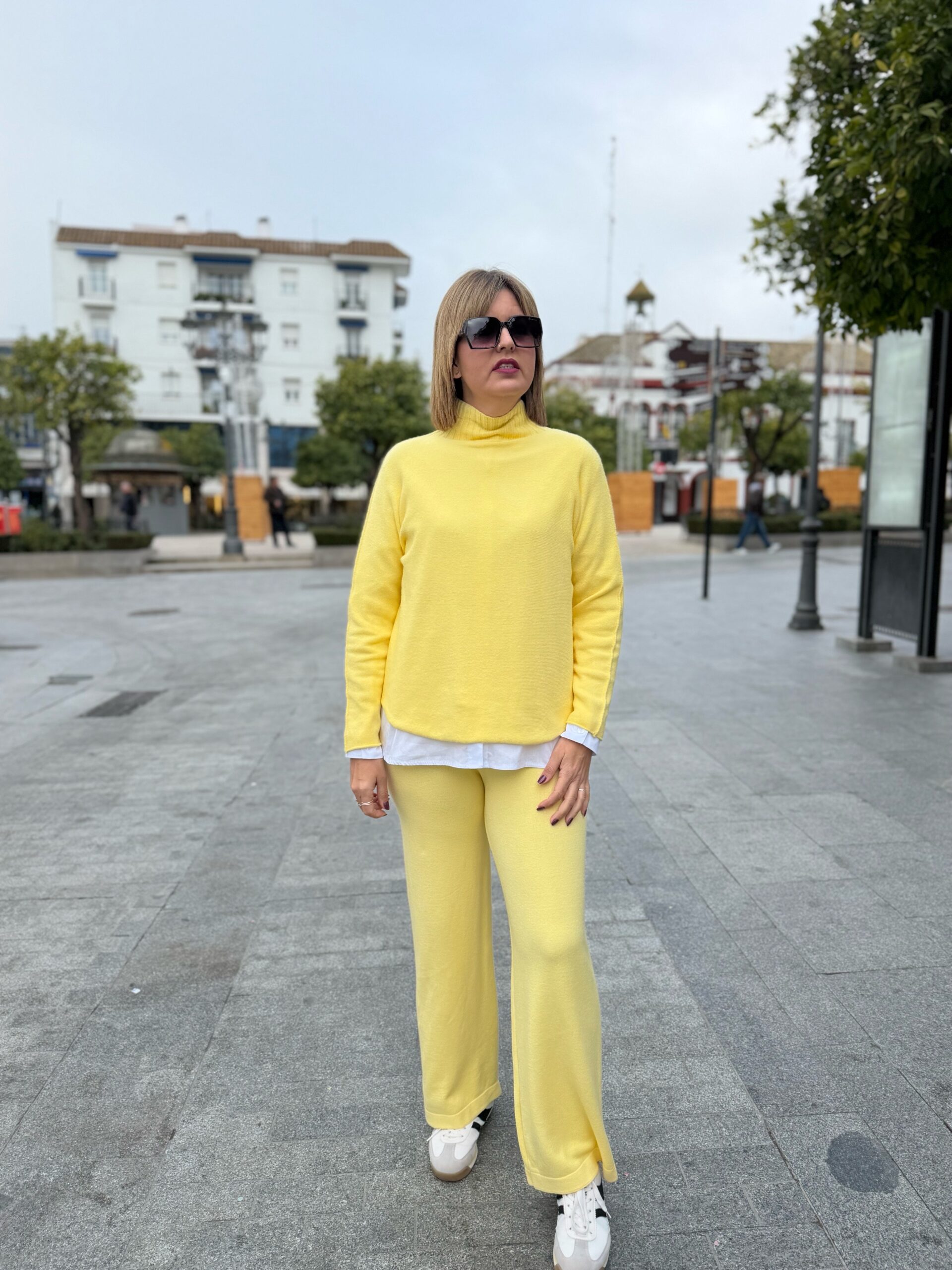 Conjunto Milano amarillo (pantalón).