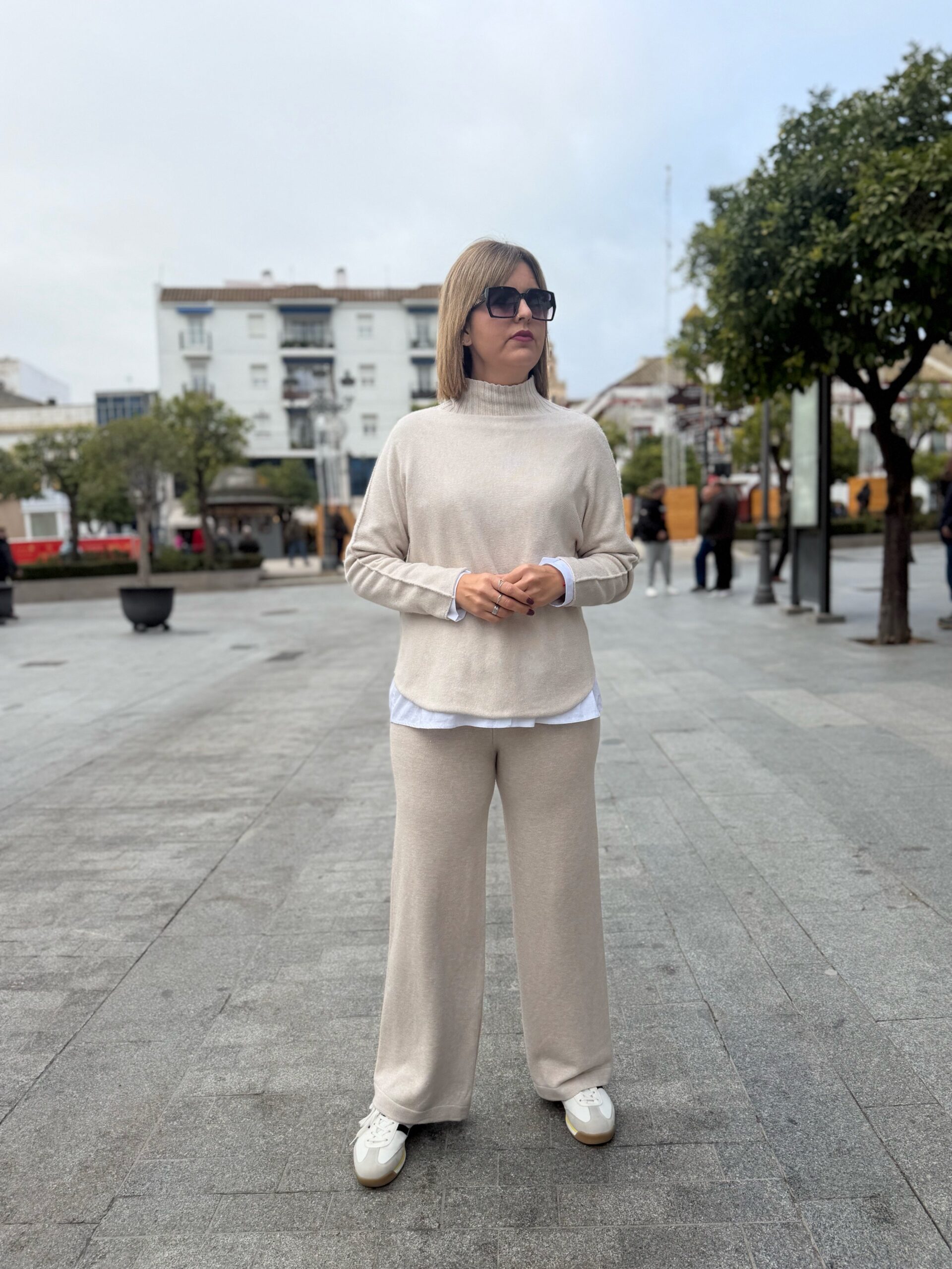 Conjunto Milano beige (pantalón).