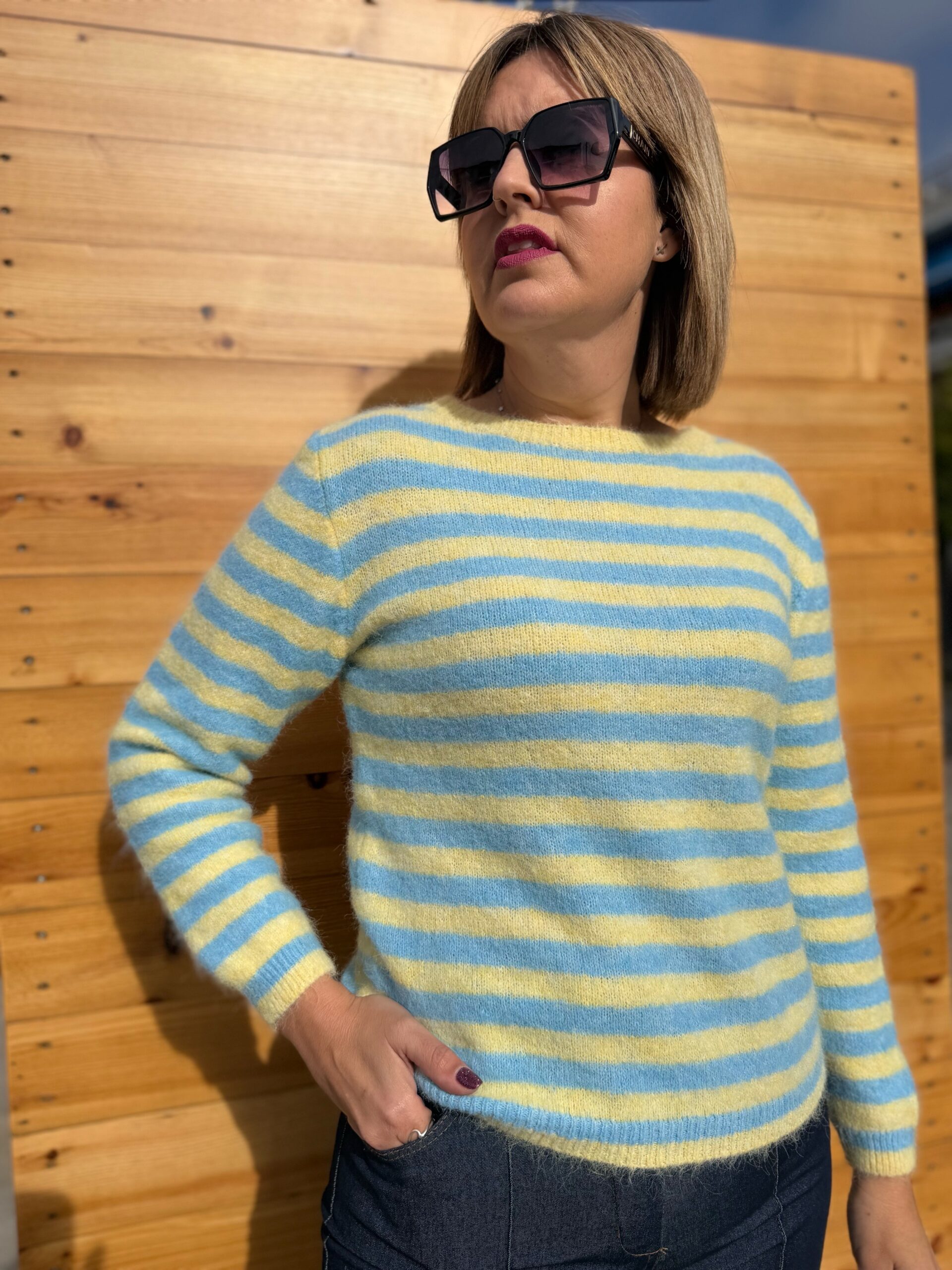 Jersey multi raya amarillo celeste (cuello redondo).