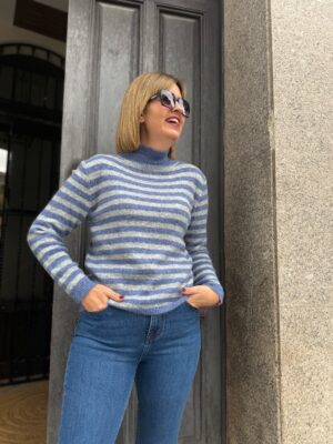 Jersey multi rayas azul gris (cuello perkins).