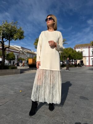 Vestido Sandra beige.
