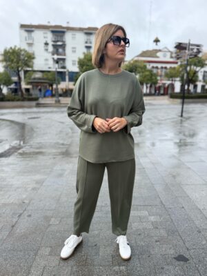 Conjunto Cold Flow verde.