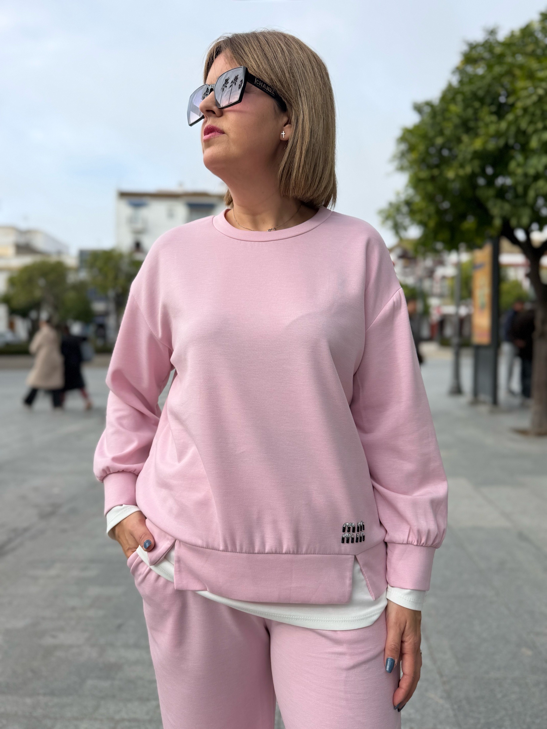 Conjunto Soft Move rosa.