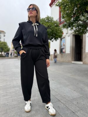 Conjunto Air Flow negro.