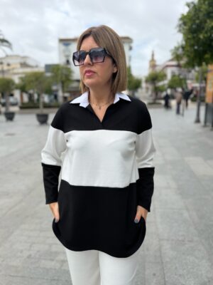 Sudadera franjas cuello polo negra.