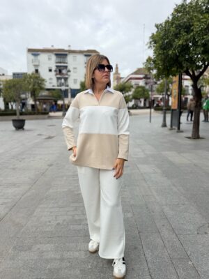 Sudadera franjas cuello polo beige.