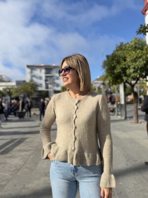 Cardigan Youth beige.