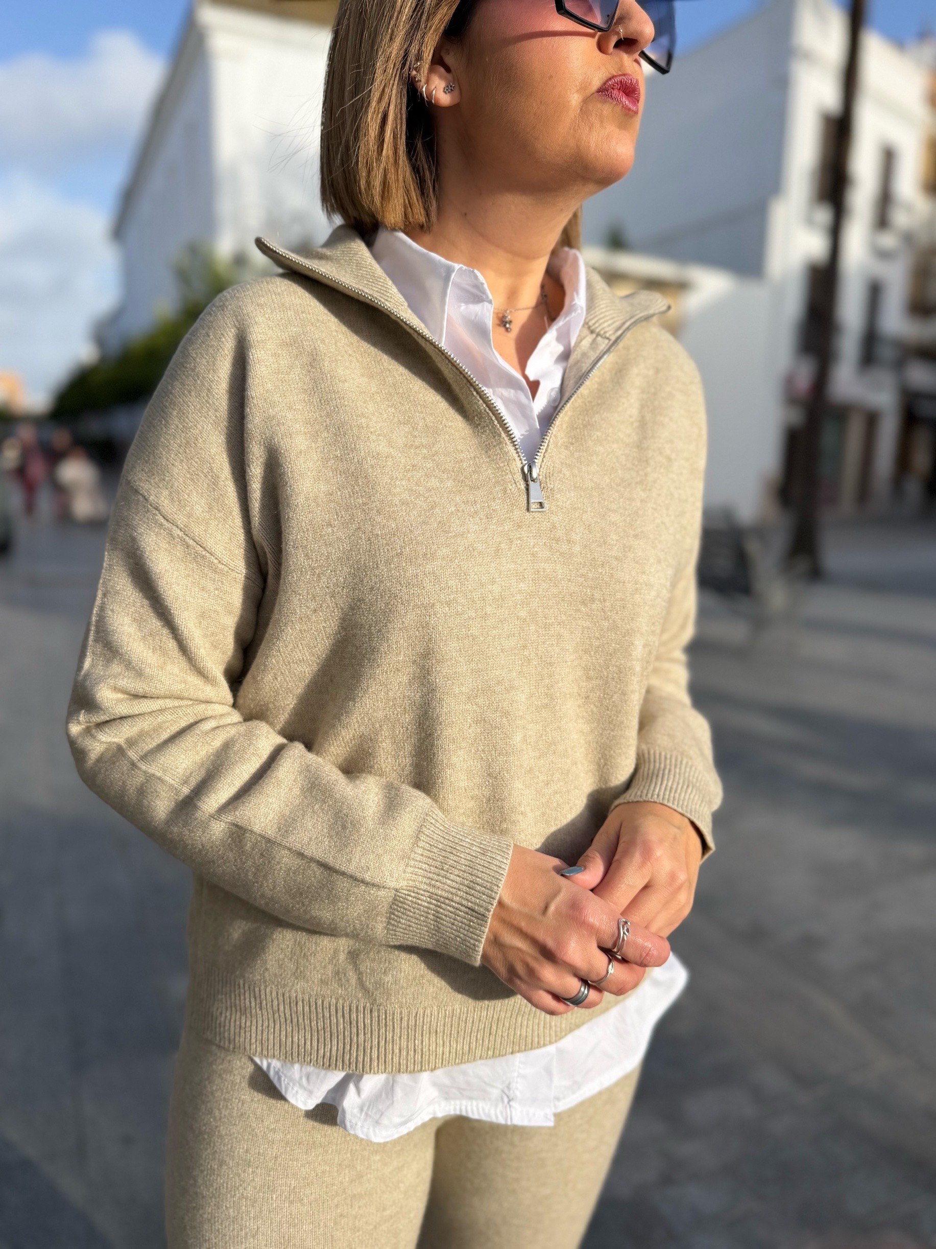 Conjunto de punto sport topo. - Imagen 3