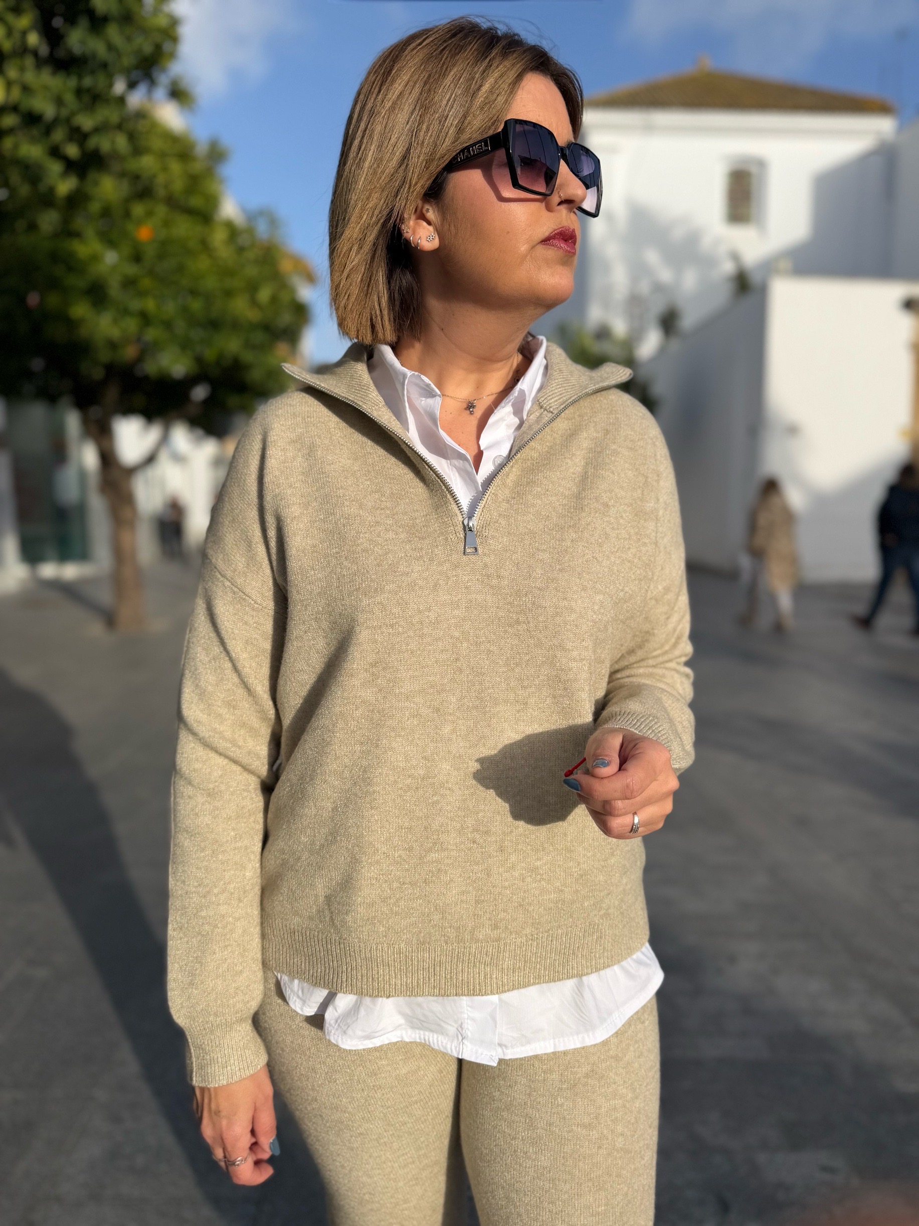 Conjunto de punto sport topo. - Imagen 4