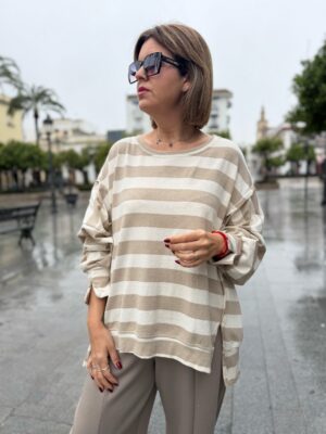 Maxi sudadera raya beige.