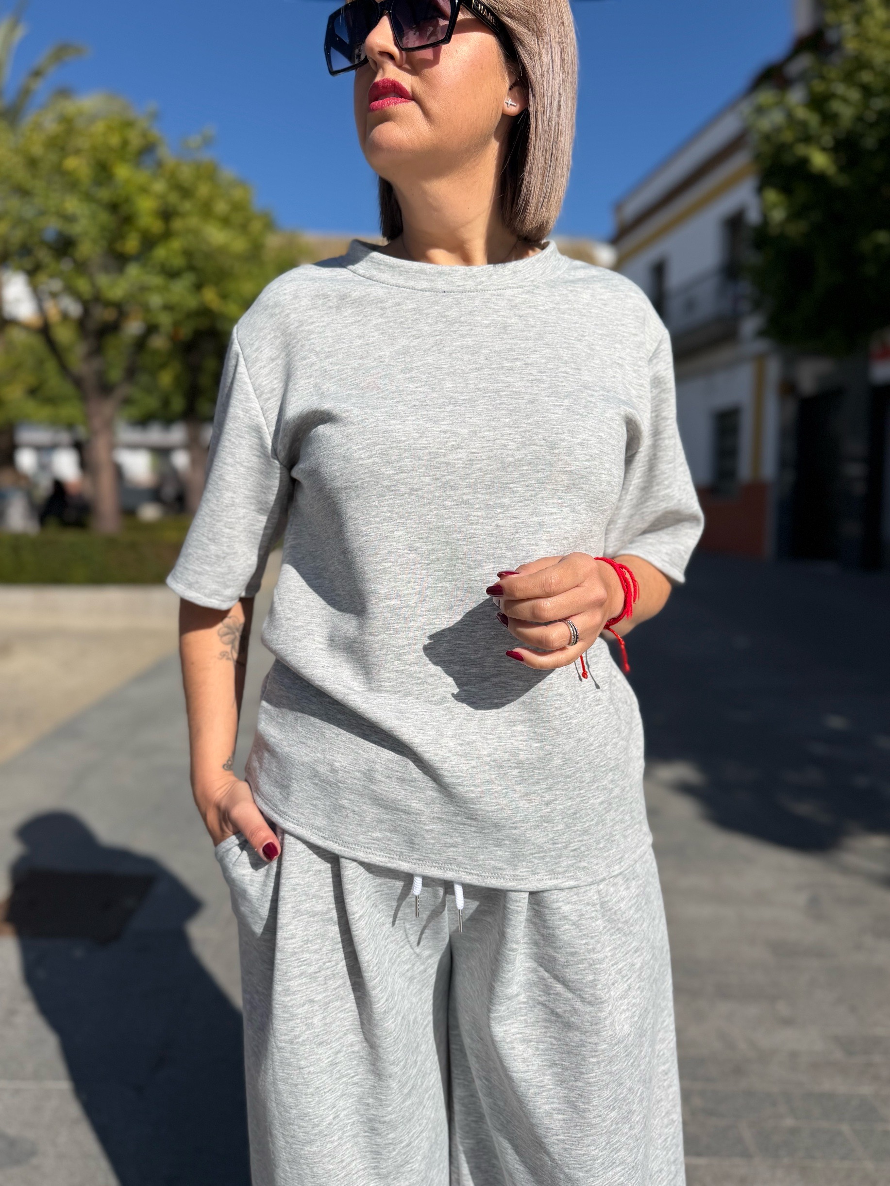 Conjunto cotton confort wide gris. - Imagen 3