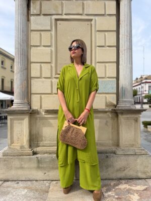 Conjunto Aisha verde oliva.