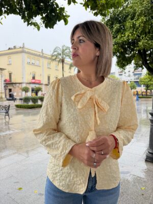 Chaqueta Florencia amarillo.