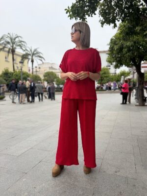 Conjunto Aire fresco rojo.