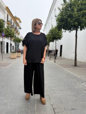 Conjunto Aire fresco negro.