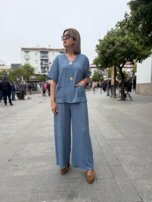 Conjunto Aire fresco tribotón celeste.