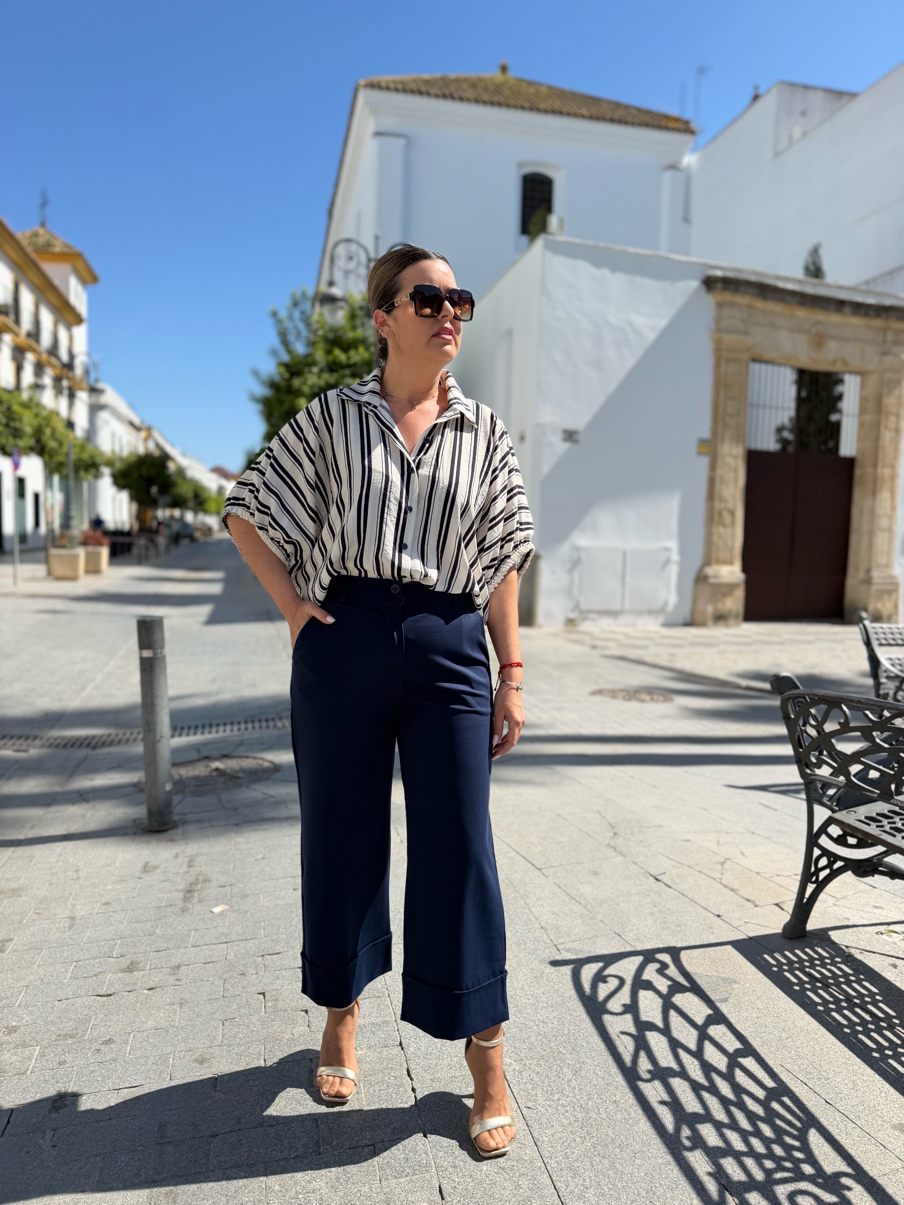 Pantalón Capri azul marino. - Imagen 2