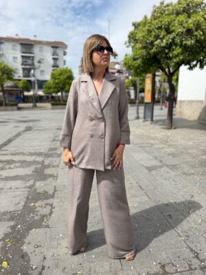 Conjunto Siena Elegance taupe.