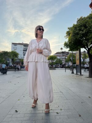 Conjunto Verona chic beige.