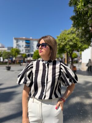 Camisa Venecia blanco-negro.