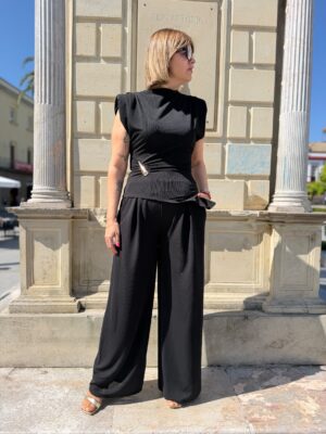 Conjunto Deluxe negro.