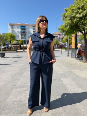 Conjunto Setenil azul marino.