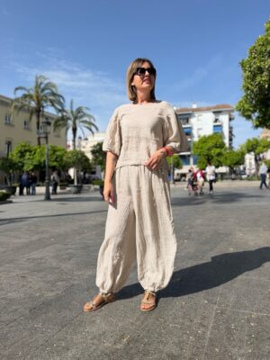 Conjunto lino Aura beige.