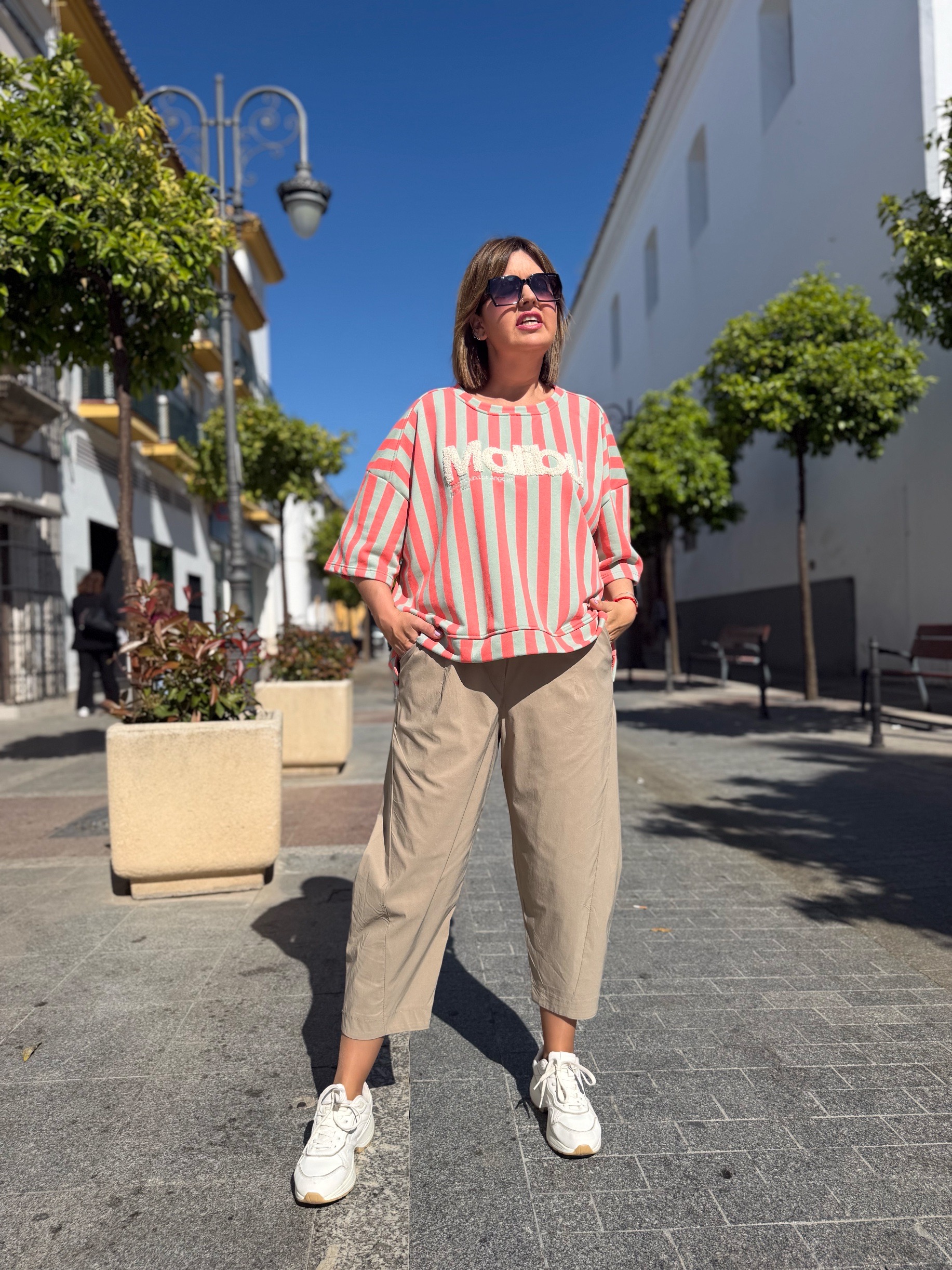 Antalón relax fit taupe. - Imagen 5