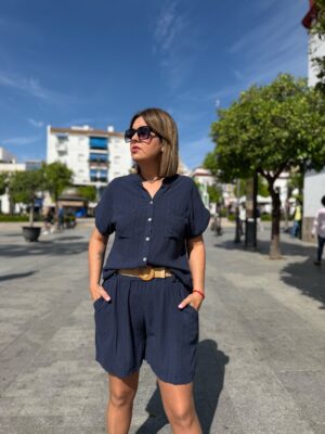 Conjunto lino raya diplomática marino.