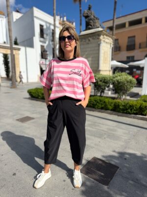 Pantalón relax fit black.
