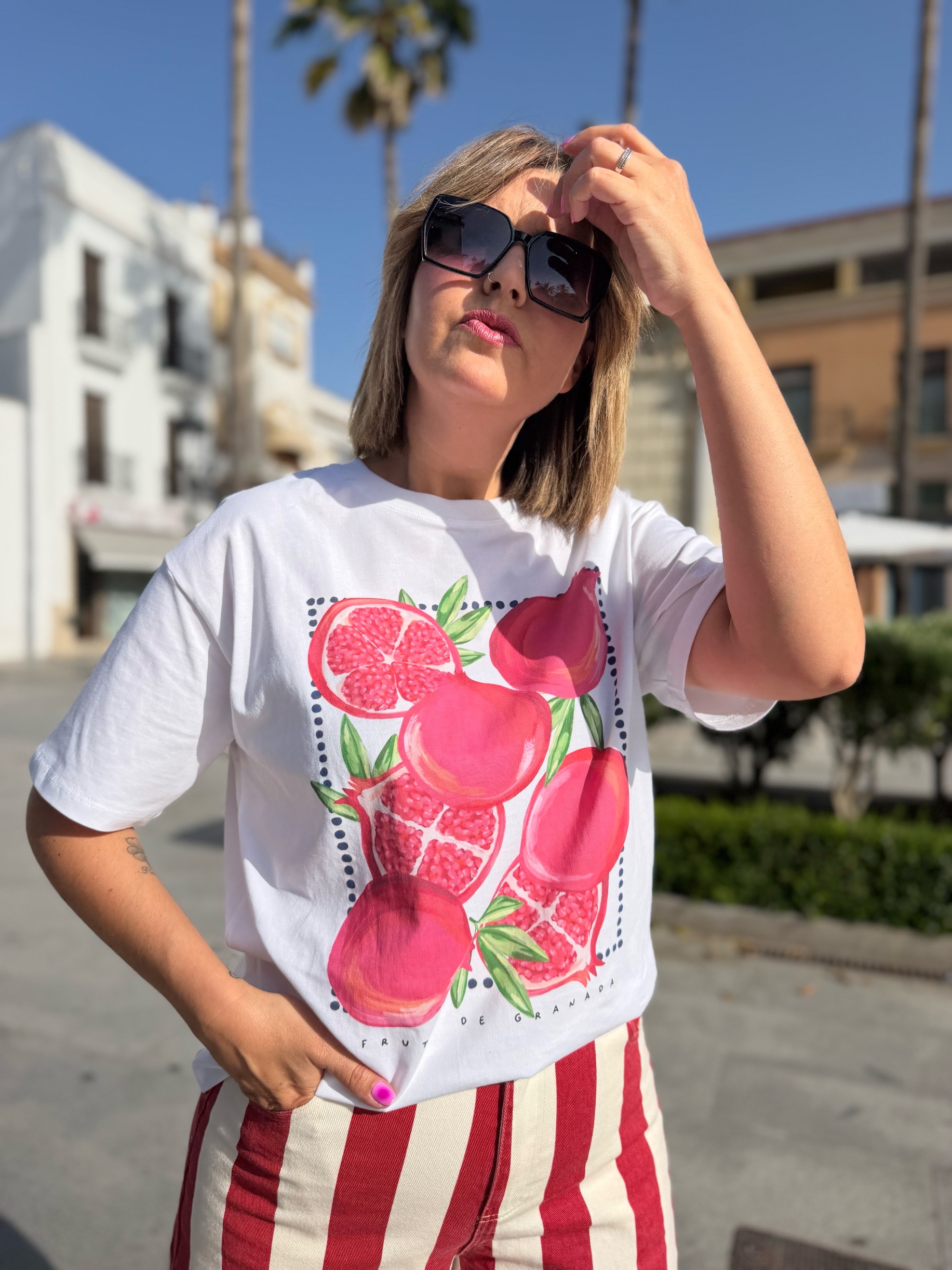 Camiseta Granada fucsia. - Imagen 2